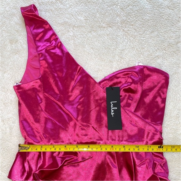 Lulus Flirtatious Energy Pink Satin One-Shoulder Bodycon Mini Dress - Picture 4 of 10